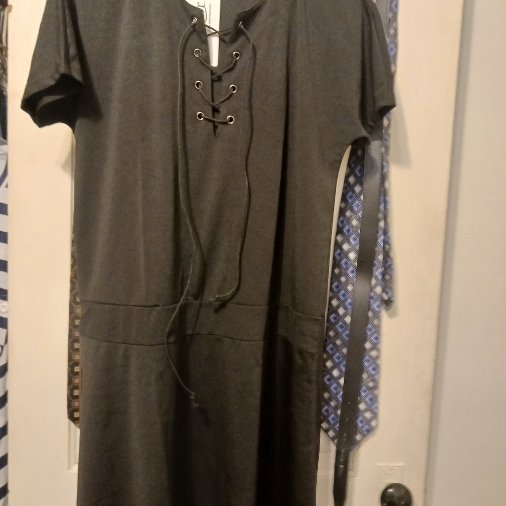 NWT Ladies Meaeor Dress